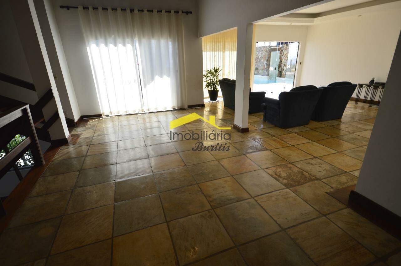 Casa à venda no Santa Lúcia: 